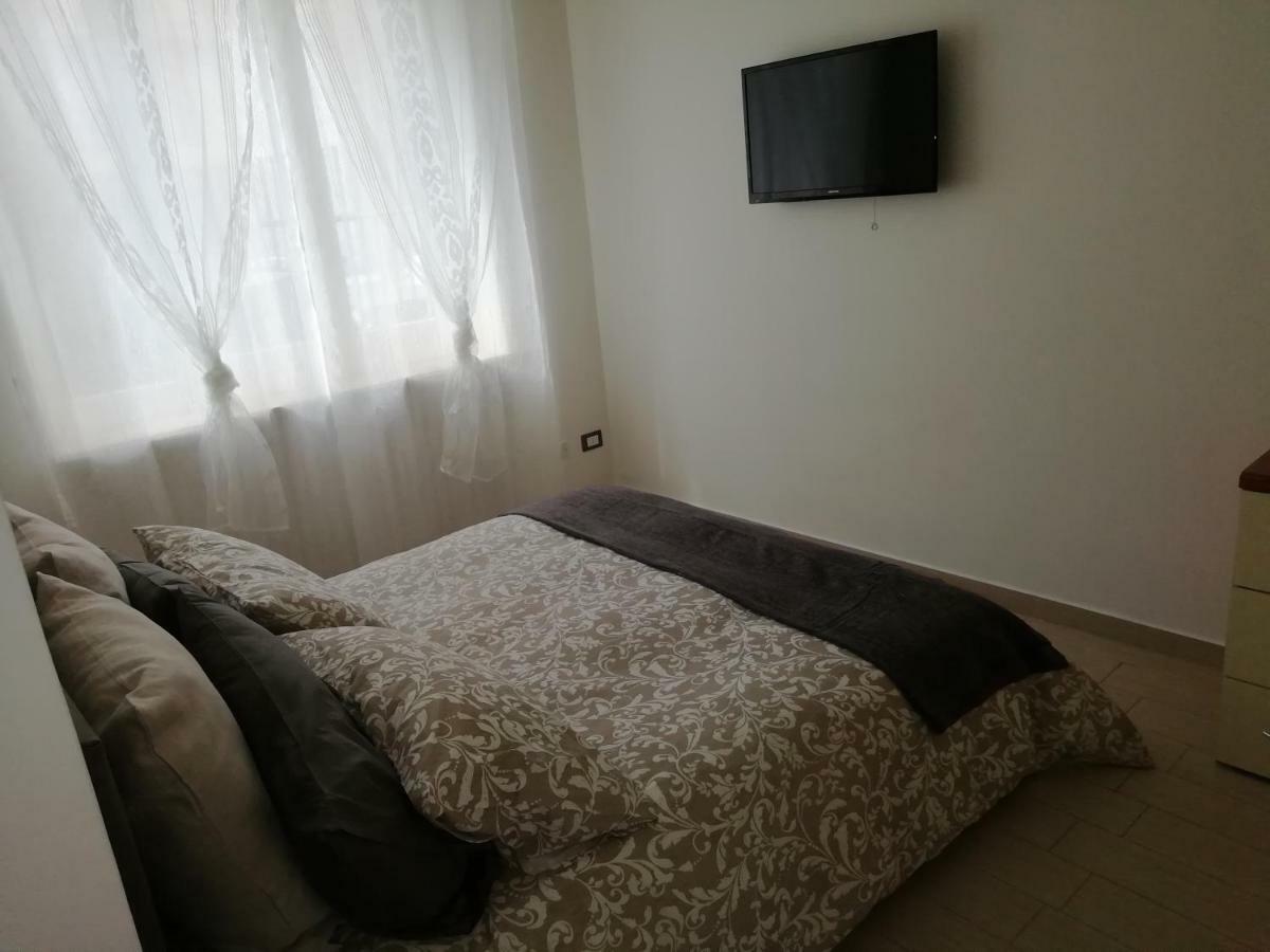 Residenza Il Viale ピアチェンツァ エクステリア 写真